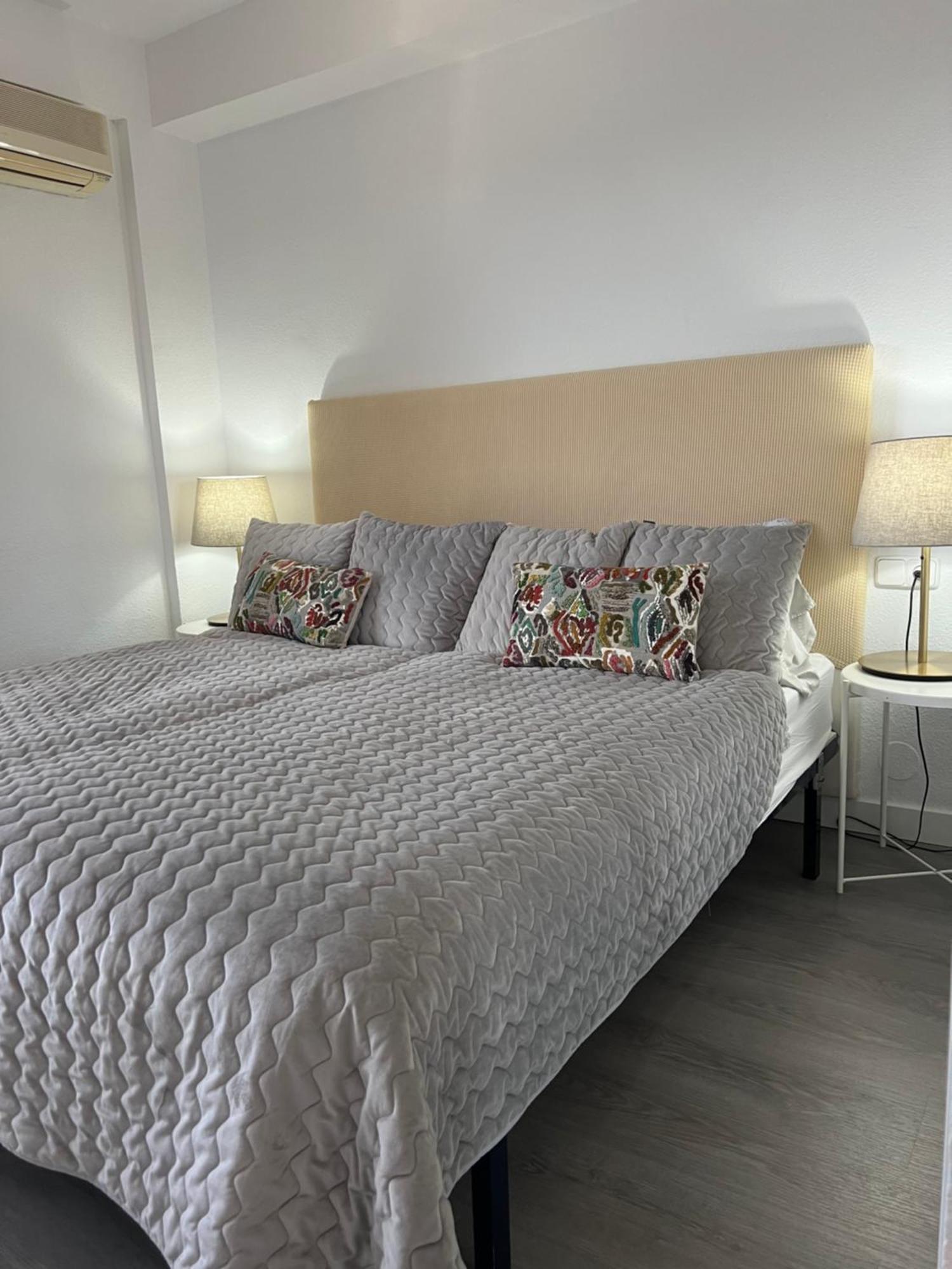 Torres De Aloha 2 Bdr Puerto Banus Lägenhet Marbella Exteriör bild