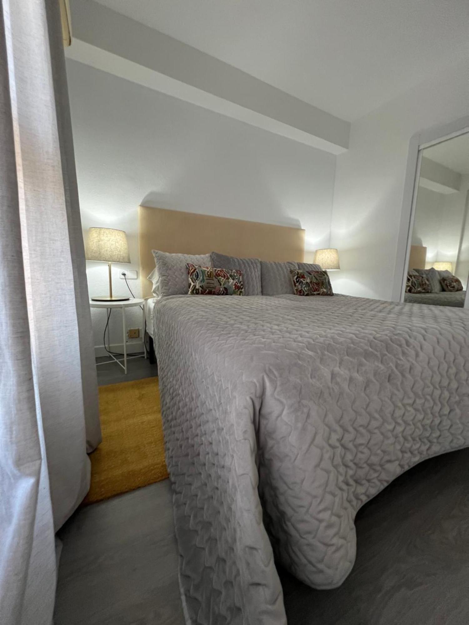 Torres De Aloha 2 Bdr Puerto Banus Lägenhet Marbella Exteriör bild