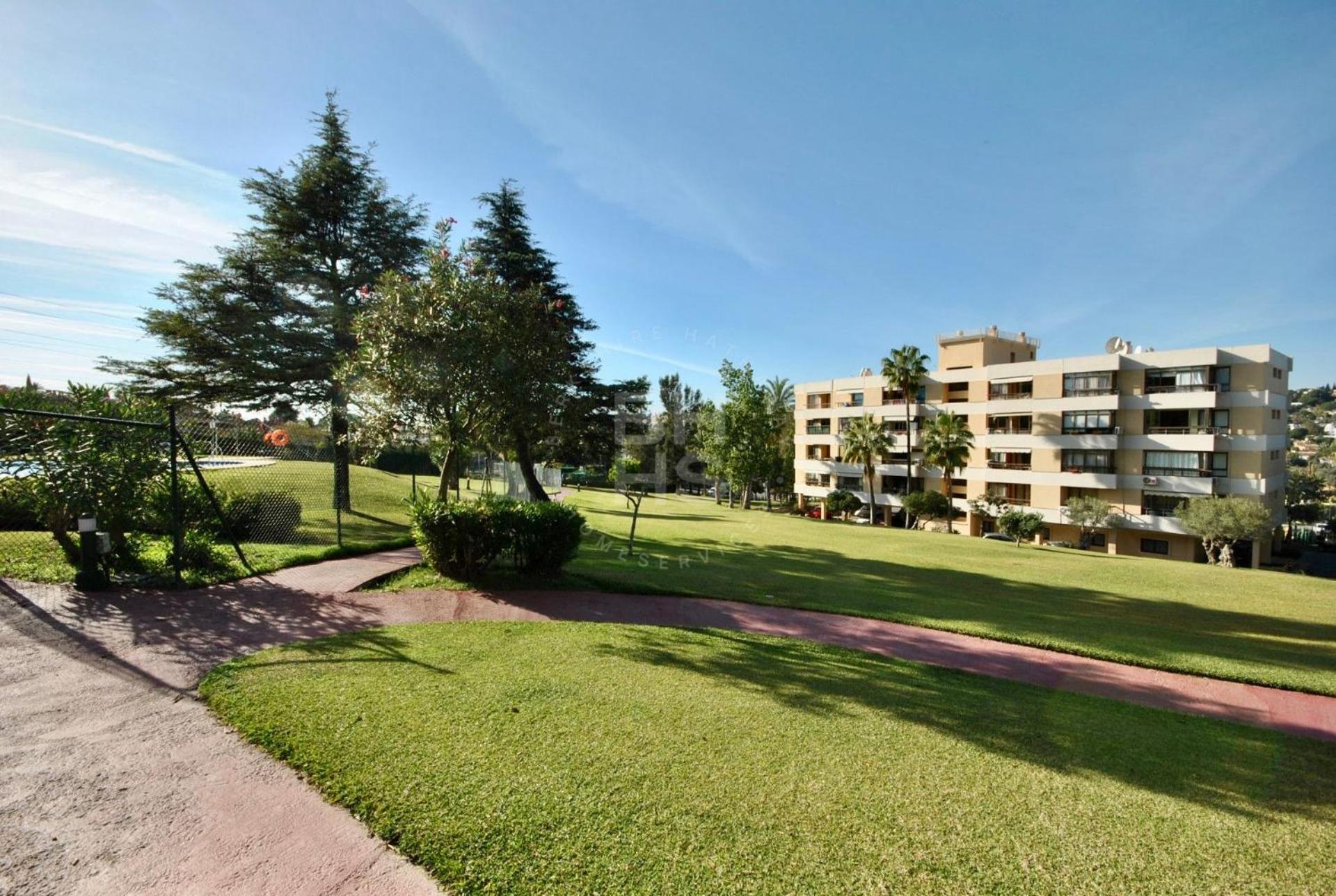 Torres De Aloha 2 Bdr Puerto Banus Lägenhet Marbella Exteriör bild
